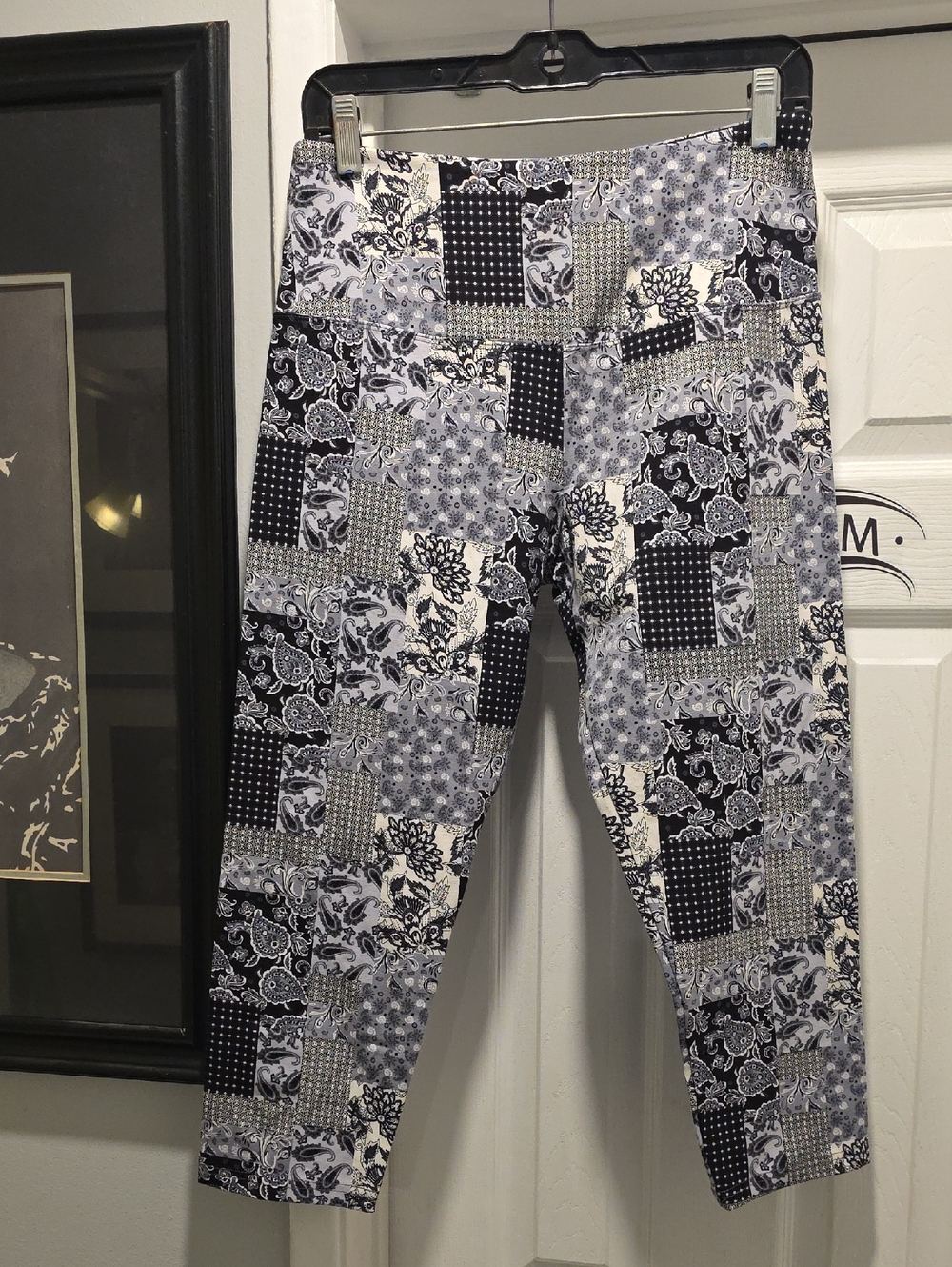 Women's Patchwork Print Leggings - Black & White